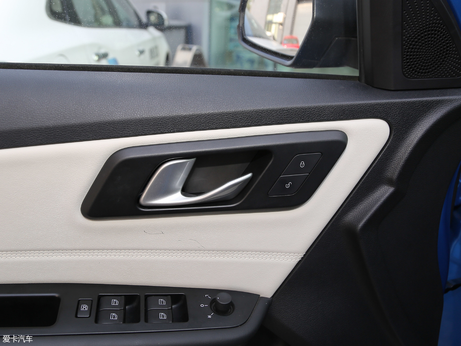 2018vX40 1.6L Ԅӻ