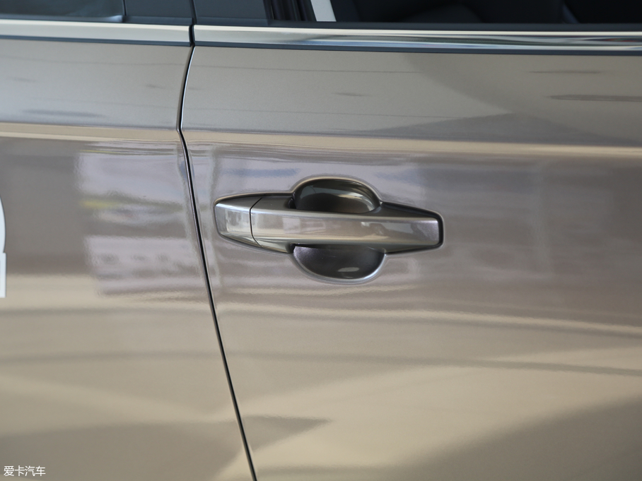 2018vX40 1.6L Ԅӻ