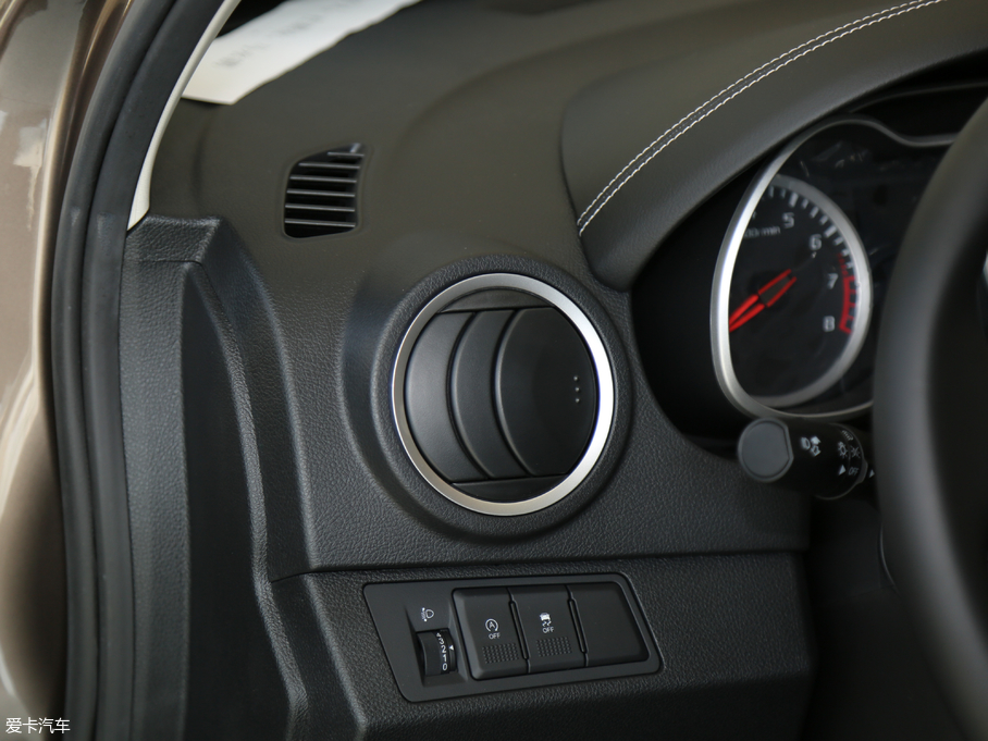 2018vX40 Wt 1.6L Ԅӻ