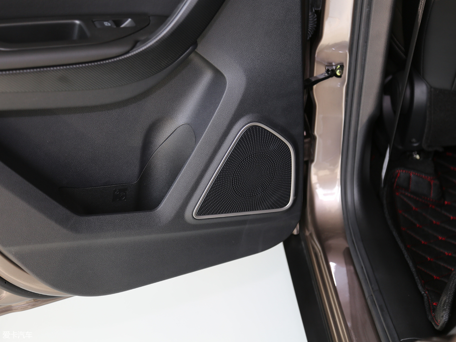 2018vX40 Wt 1.6L Ԅӻ