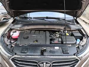 2018款网红版 1.6L 自动豪华型 发动机