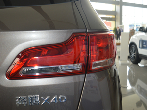2018款网红版 1.6L 手动豪华型 尾灯