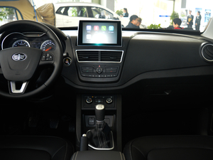 2018款网红版 1.6L 手动豪华型 中控台