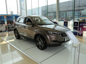 2018款网红版 1.6L 自动互联智享型 整体外观