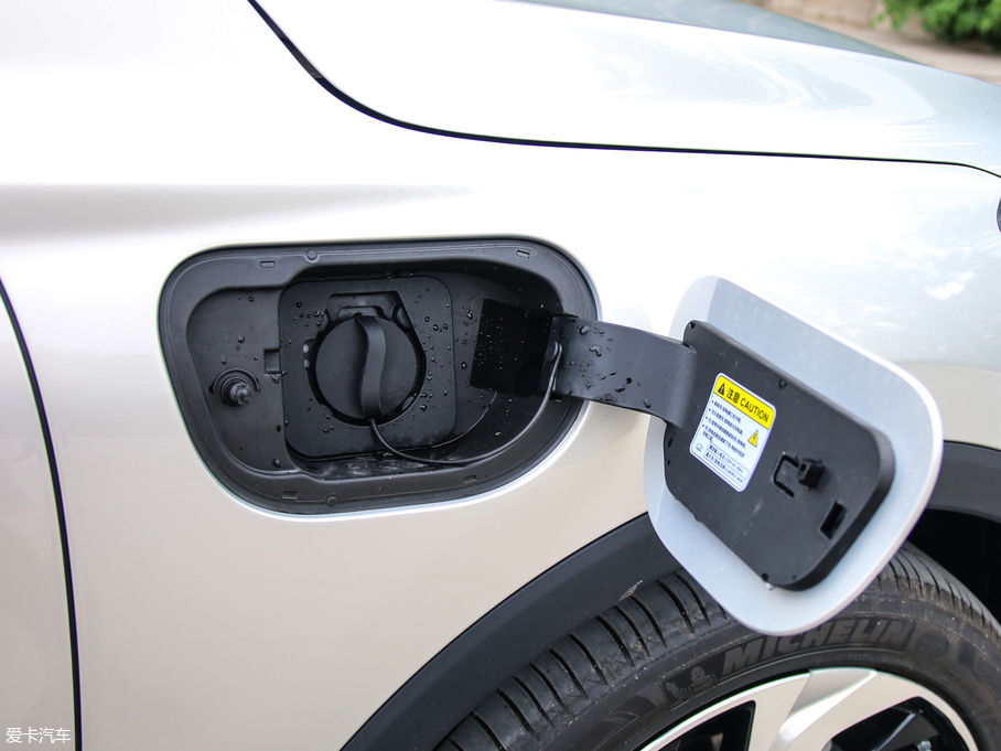 2019tE-HS3 (lin)I(lng)(q)