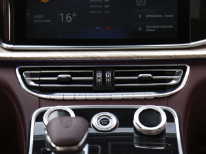 2020款3.0T 智联旗领四座版 空调出风口