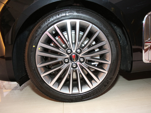 2020款3.0T 智联旗畅版 轮圈