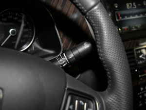 2021款2.0T 精英版 中控区