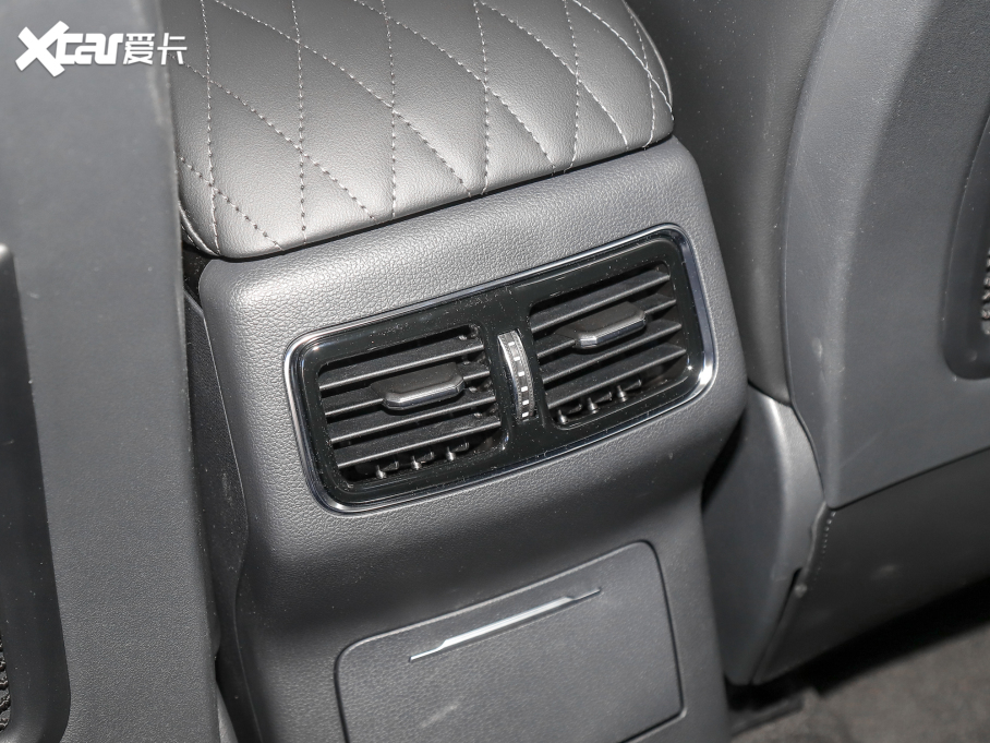 2022tHS5 2.0T 혷ُ