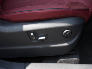 20222.0T (lin)I(lng)(q) g