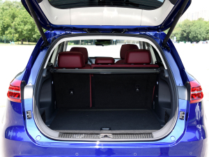 20222.0T (lin)I(q) g