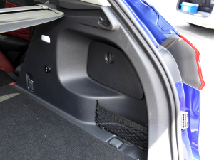 20222.0T (lin)I(lng)(q) g