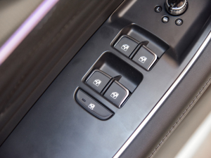 2022Ŀ 2.0T  п؅^