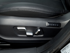 2022 1.8T ԄI {{