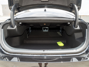 2022 1.8T ԄI g