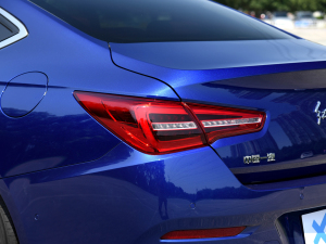 2022 1.8T ԄI β