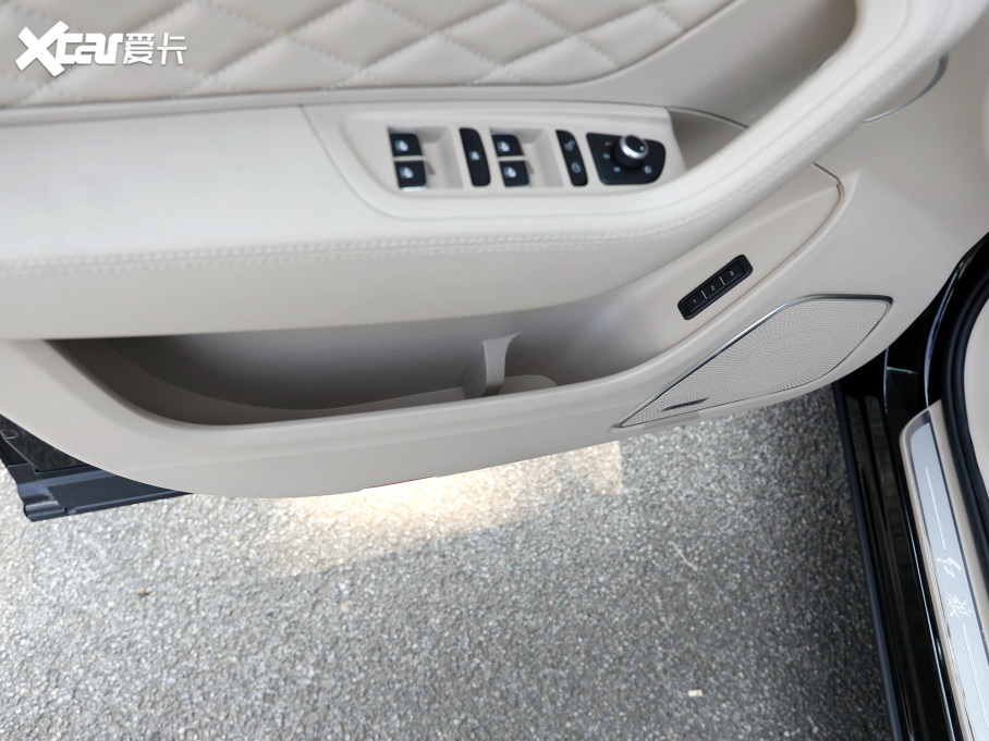 2022tHS7 3.0T Ԅ앳