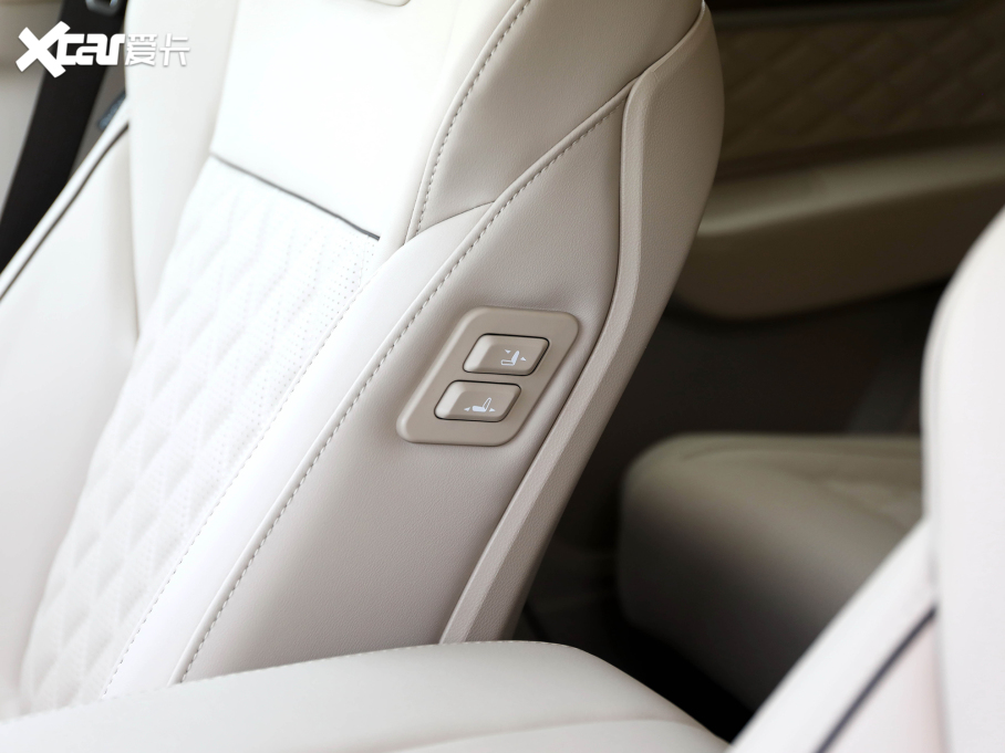 2022tHS7 3.0T Ԅ앳