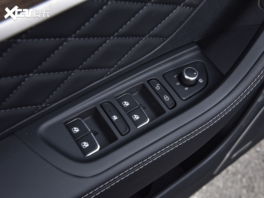 2022tHS7 2.0T DCT앳