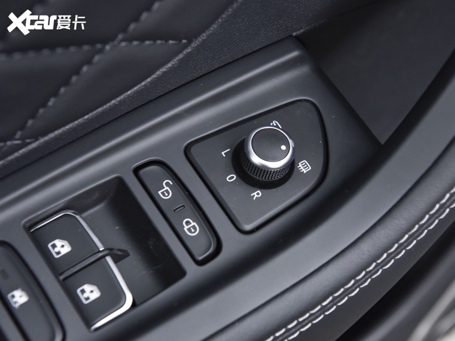 2022tHS7 2.0T DCT앳