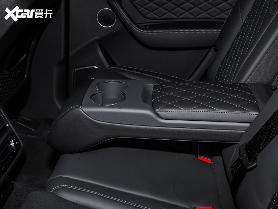 2022tHS7 3.0T Ԅ(dng)(q)(lin)I(lng)