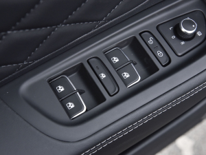 20222.0T DCT(q)(lin)앳 п؅^(q)