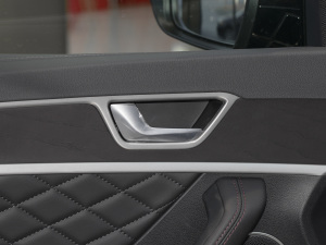 20222.0T DCT п؅^