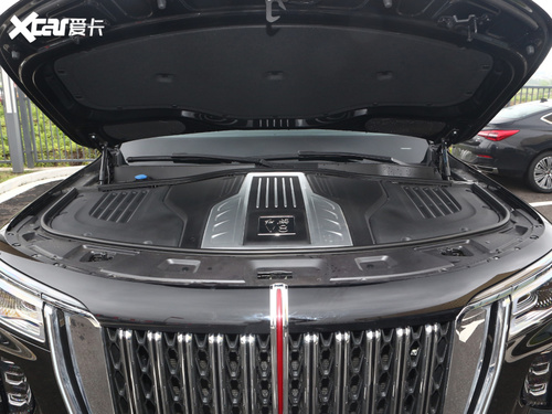 2022款 红旗LS7 4.0T 尊爵旗舰 4座