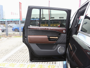2022款4.0T 尊爵旗舰版 4座 左后车门