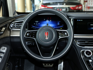 2022款3.0T 智联旗领四座版 方向盘