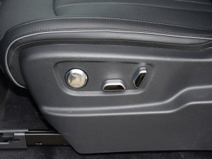 2023��2.0T �������� ���{������{��