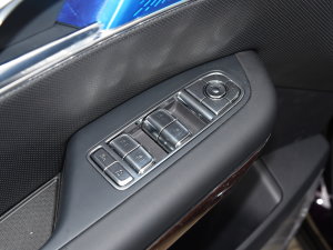 2023��2.0T ��(li��n)������ ���{܇�����ƅ^(q��)	