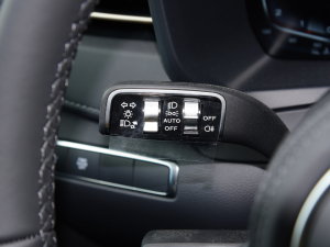 2023��2.0T �������� �п؅^