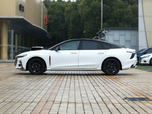 2023款红旗H6 2.0T 致臻版