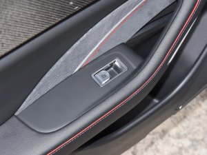 2023��2.0T ���а� ����܇�����ƅ^