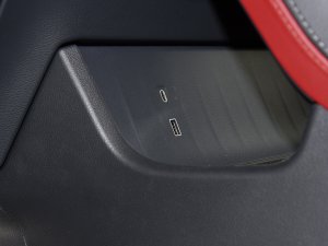 2023��2.0T ���а� �п؅^