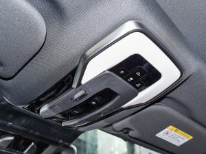 2023��2.0T ���а� �п؅^