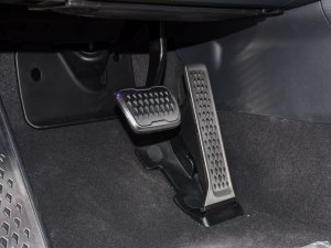 2023��2.0T ���ݰ� �п؅^(q��)