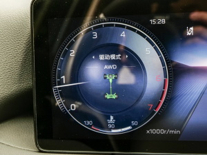 20232.0T (q)О п؅^(q)