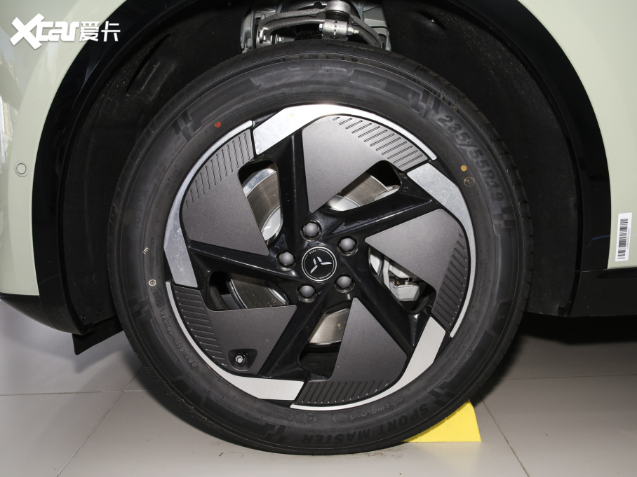 2025t칤06 660 (q) A{(yu)x