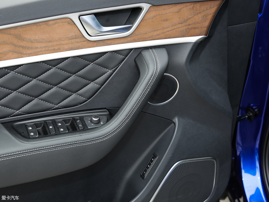 2019tHS7 3.0T Ԅ(dng)(q)(lin)I(lng)