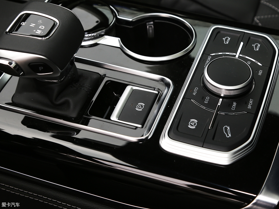 2019tHS7 3.0T Ԅ(dng)(q)(lin)I(lng)