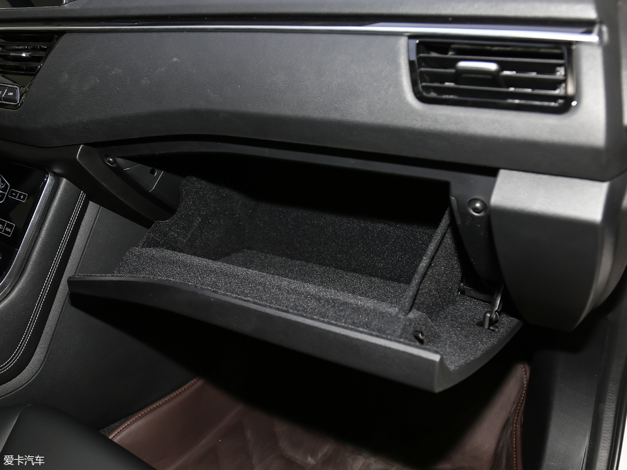 2018tH5(jng) 1.8T (lin)`Ӱ