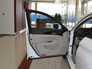 20181.8T 퍄Ӱ {λ܇T