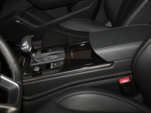 20181.8T `Ӱ п؅^