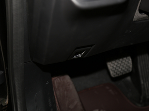 20181.8T `Ӱ п؅^