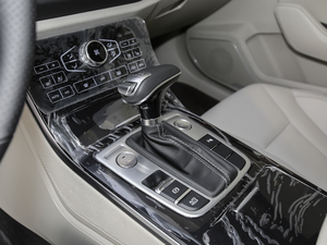 20181.8T (lin)(dng) QU