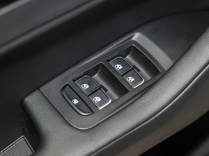 20181.8T (lin)`Ӱ {܇ƅ^(q)	