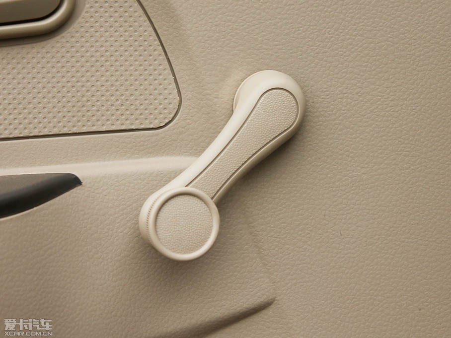 2011�������Ɏ� A+ 1.0L ��(gu��)IV