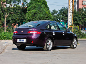 2012款1.8L 手动风尚版 掀背 整体外观